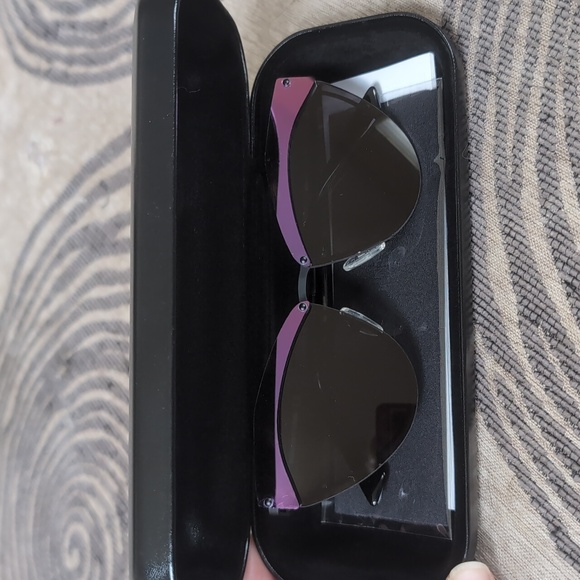 McQ MQ0208S-003 Black/Purple Cateye Sunglasses - Picture 3 of 10